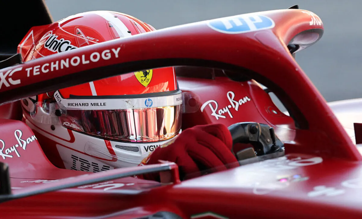 爱游戏官方-雷诺车队翻盘法拉利，拉塞尔扛起全队的简单介绍