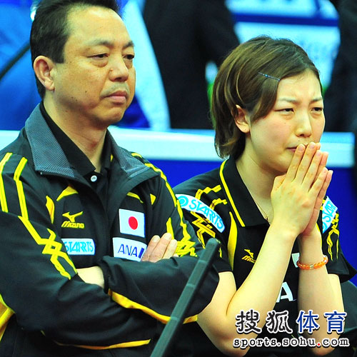 比利时鏖战日本，格纳布里扛起全队