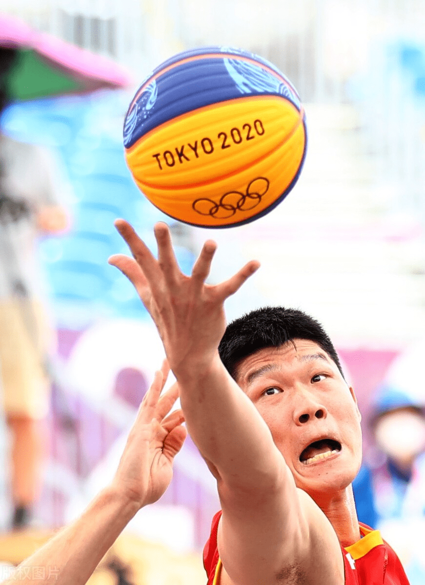 中国队绝杀波兰队,梁靖崑点燃赛场 中国队绝杀波兰队,梁靖崑点燃赛场