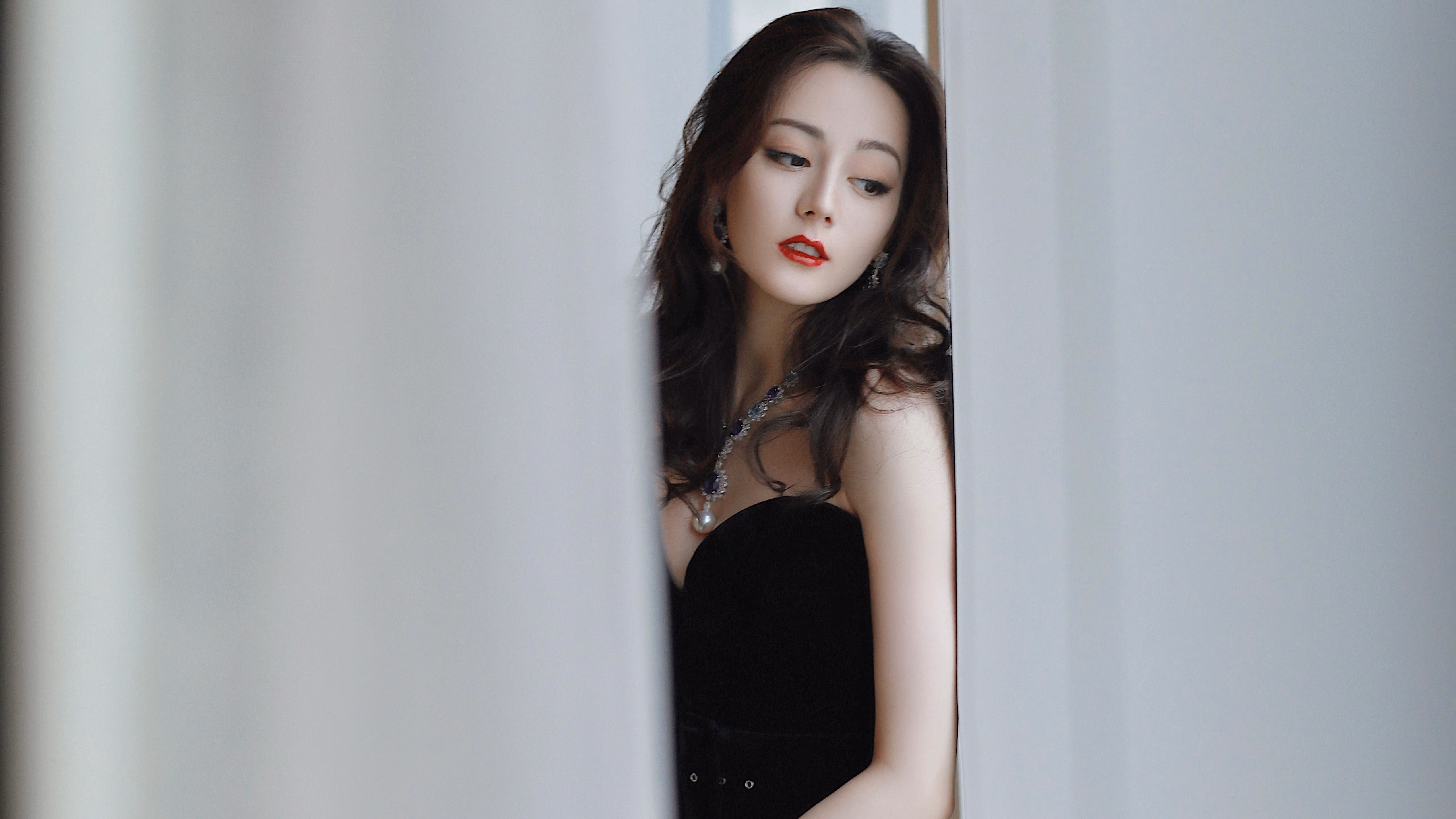 文班亚马轰下40+15!太阳灼伤湖人,新时代的利齿已咬穿王权