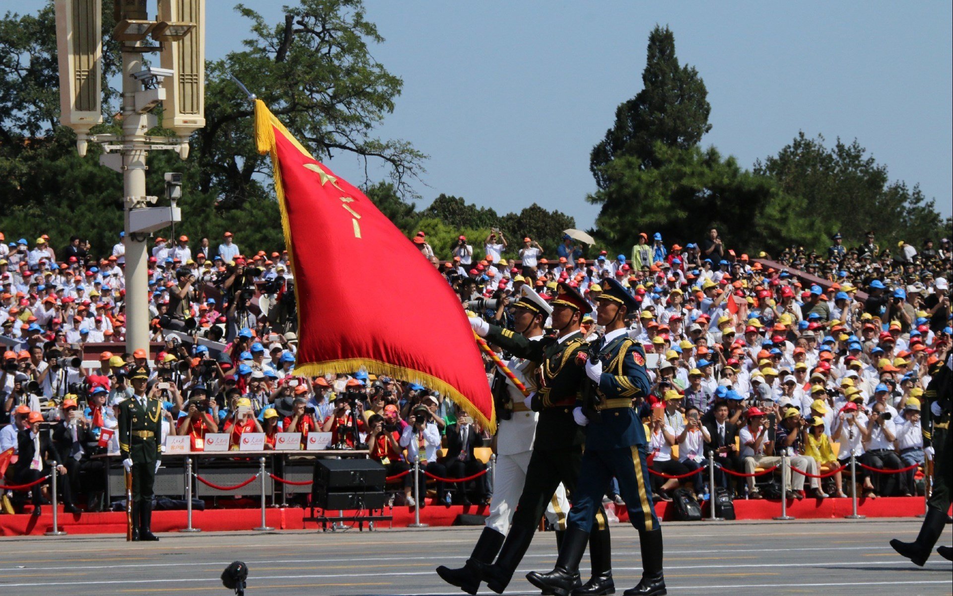 爱游戏-北极光闪耀马赛！挪威轻取三分，格列兹曼最佳实至名归